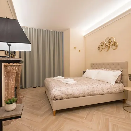 Golden Chic - Citta Alta Apartment
